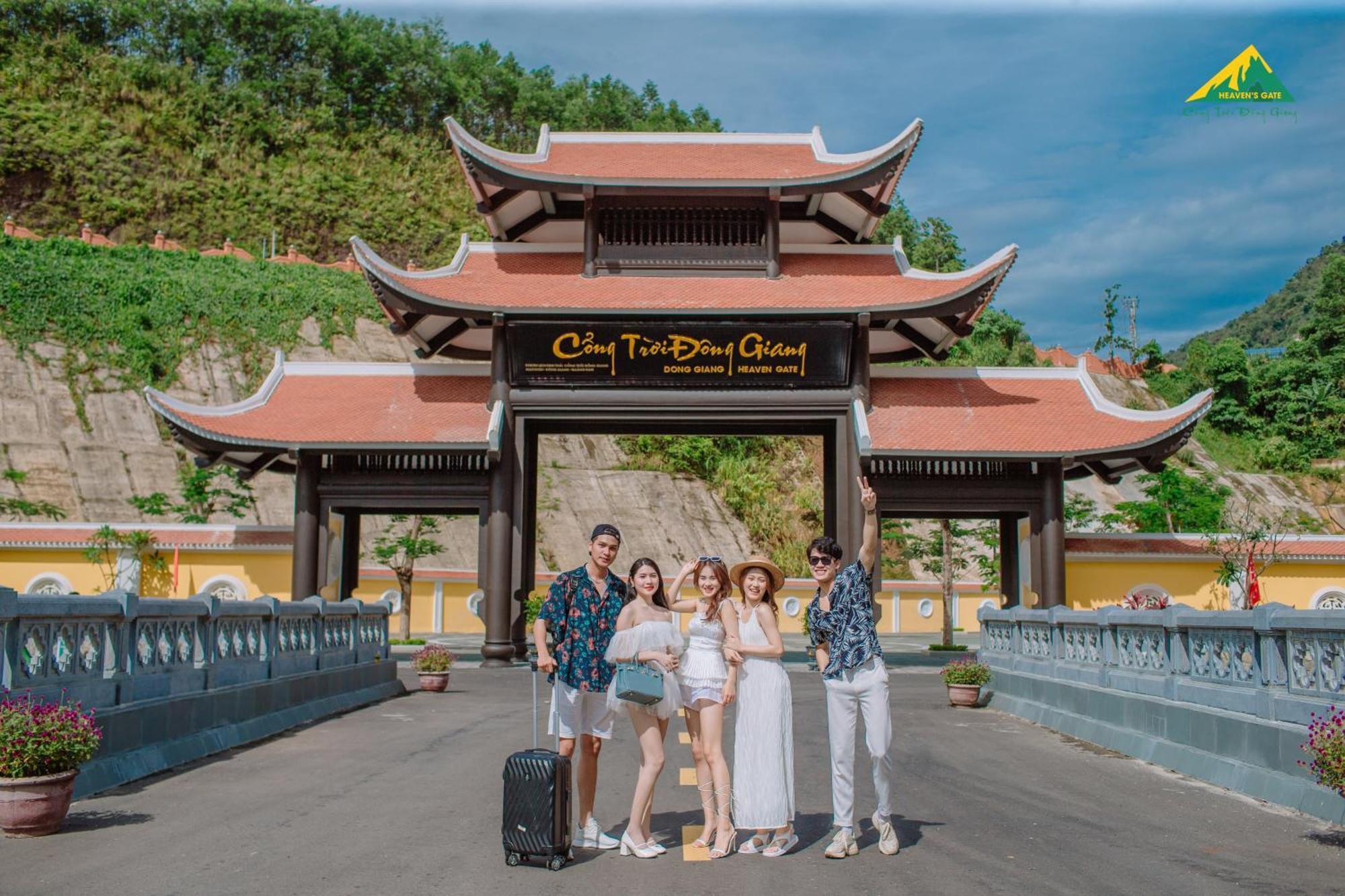 Hotel Fivitel Cong Troi Dong Giang - Fivitel Dong Giang Heaven'S Gate Exterior foto